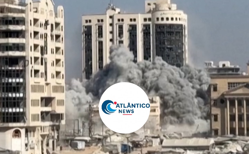 Israel derruba outro arranha-céu na Cidade de Gaza, o 4° em quatro dias.