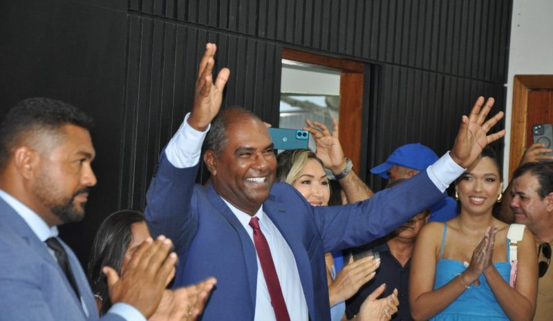 Prefeito de Mucuri é questionado sobre gastos com festas em meio à crise; julgamento será no dia 24 de setembro