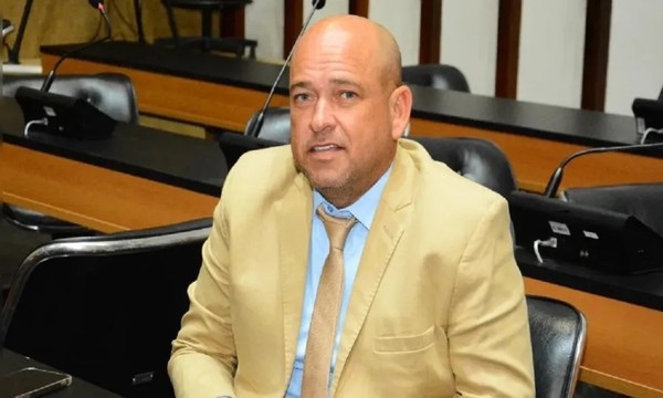 Primeiro mandato, dono de loja de autopeças: quem é Binho Galinha, deputado apontado como chefe de grupo miliciano na Bahia