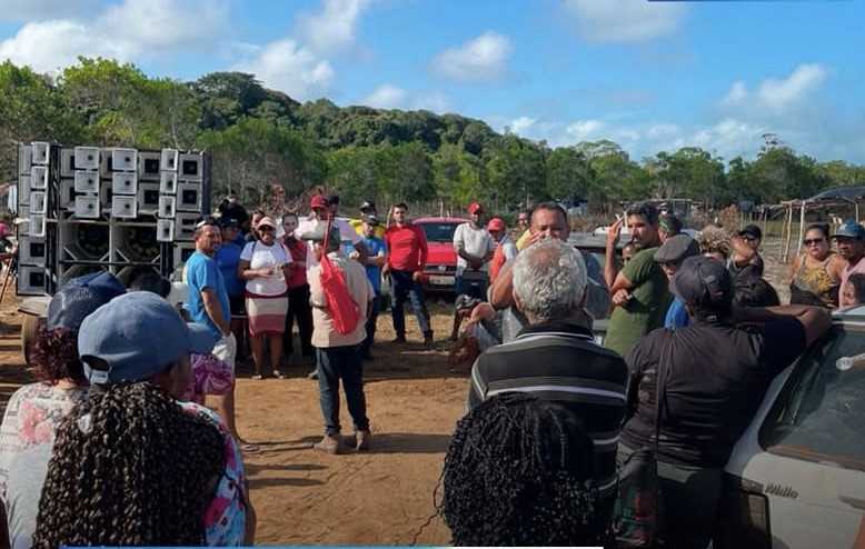 JUSTIÇA ORIENTA CADASTRAMENTO SOCIAL EM ÁREA OCUPADA NO PRADO E REACENDE ESPERANÇA DAS FAMÍLIAS